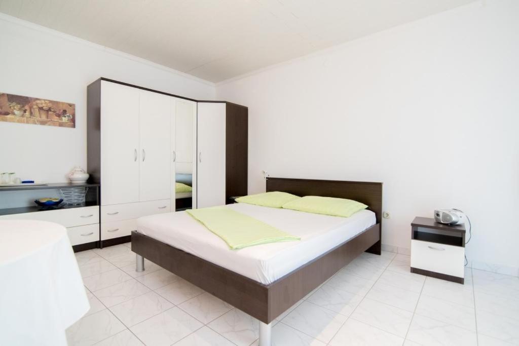 Apartments Veve Postira Room photo