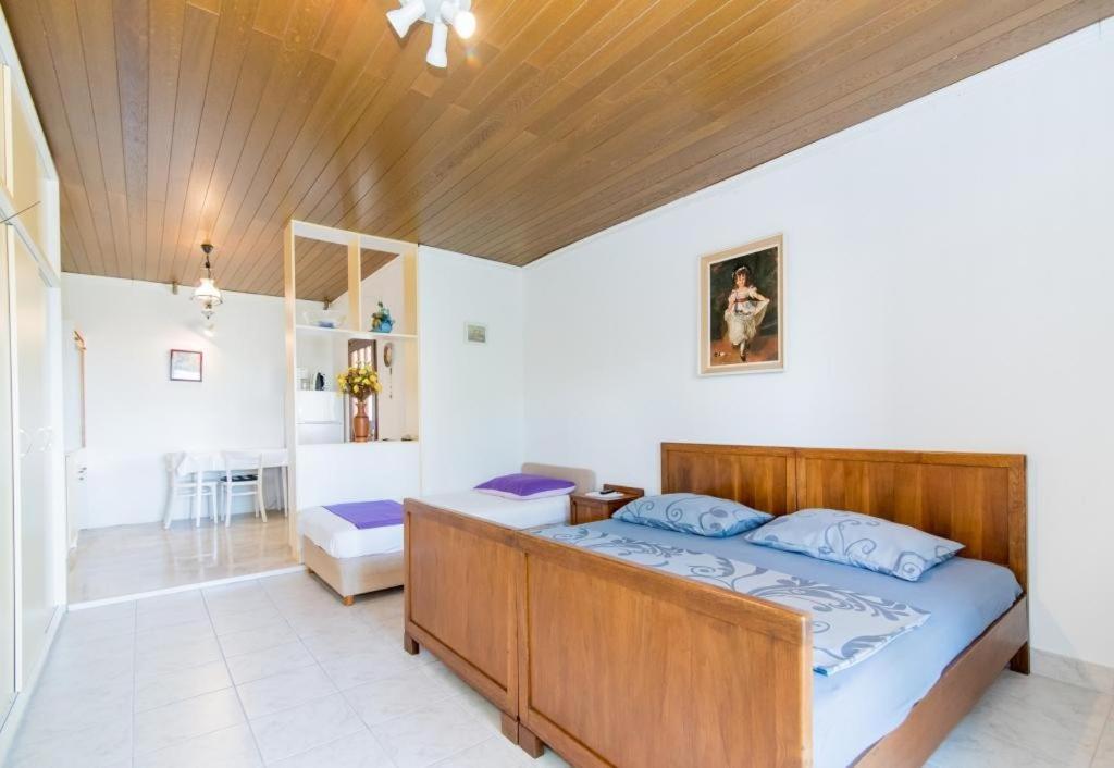 Apartments Veve Postira Room photo