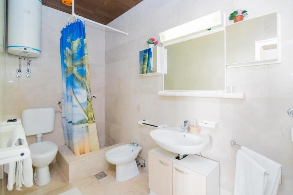 Apartments Veve Postira Room photo