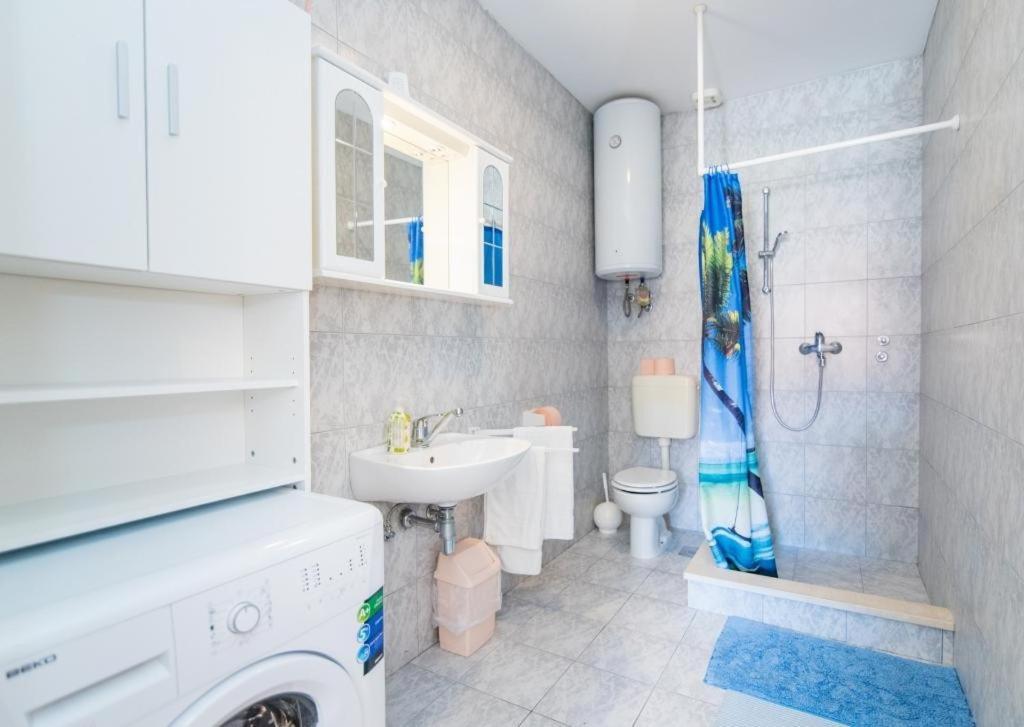 Apartments Veve Postira Room photo