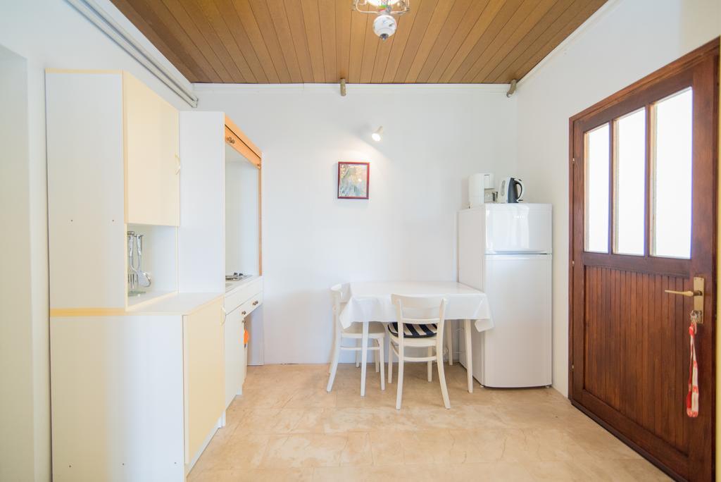 Apartments Veve Postira Exterior photo